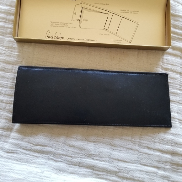 Prince Gardner | Leather Wallet - Picture 2 of 8